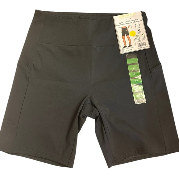 RBX Active Women's Ultra Hold 9" Bike Shorts With Pockets - Black, Size Large - Picture 2 of 5